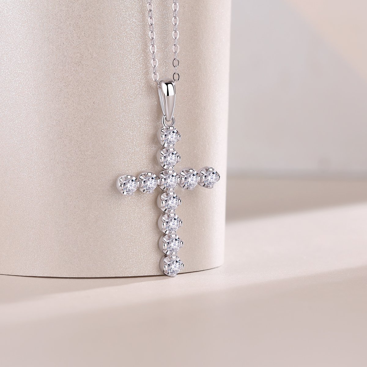 1Entrusted - A Fashionable And Luxurious Diamond Jewelry Pendant Set With Moissanite S925 Sterling Silver Prohibit Tk Sales - Image 4