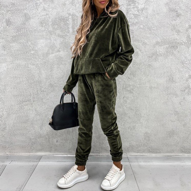 Solid Color Hooded Sports Casual Silver Fox Velvet Suit For Women - Image 3