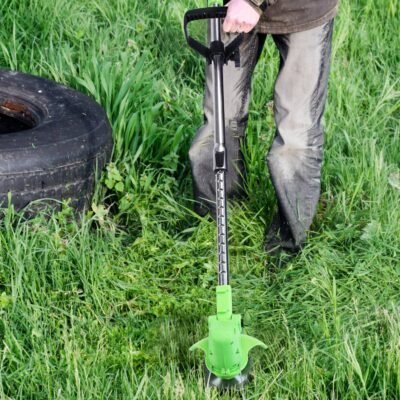 21V 300W Cordless Grass Trimmer Rechargeable Lawn Mower 18000M PER Min Weed Cutter With Saw Blade 2 Stainless Steel Blades 10 Plastic Blades 2 Rechargeable Batteries Goggles Gloves