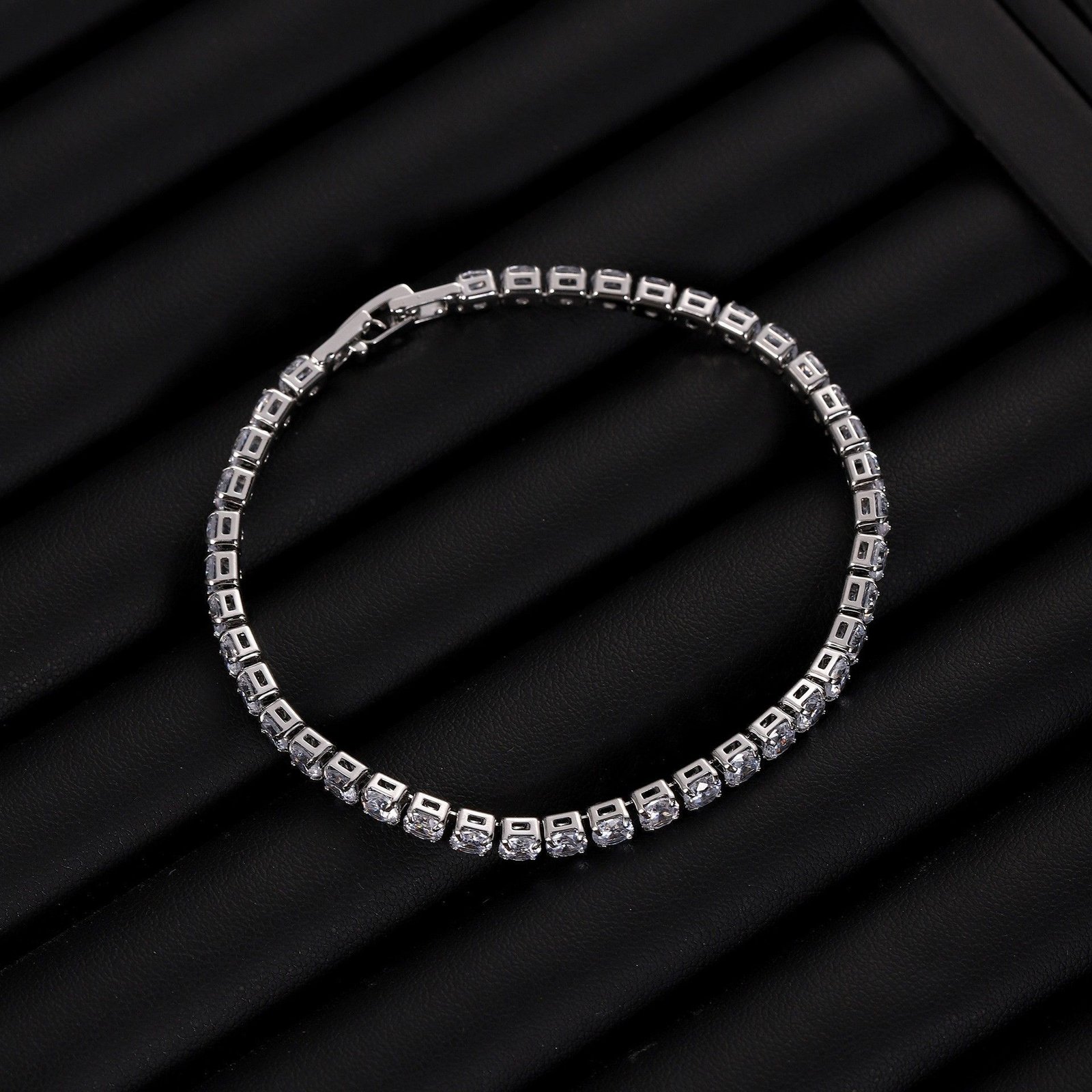 Sleek Luxury Sparkling Zircon Bracelet,Detachable Extender Chain,Unisex For Daily Wear, Christmas Outfits And Beach Occasions - Image 4